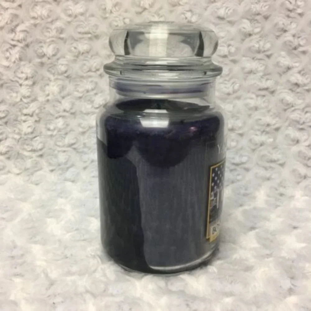 Boston Strong Rare Yankee Candle Commemorative Limited Edition 22 ounce Candle‎